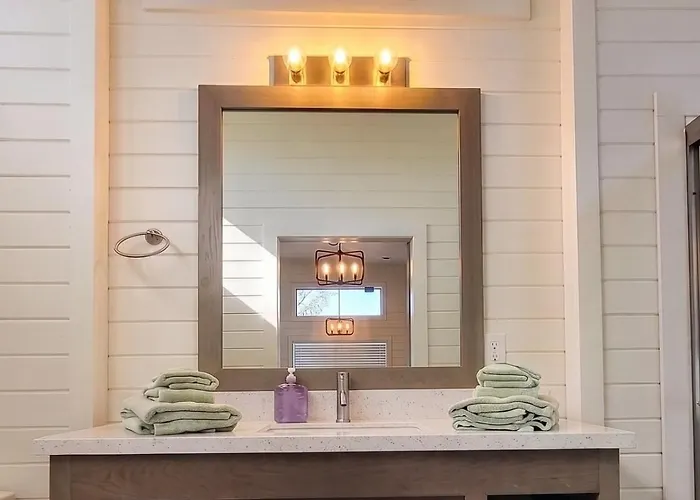 Th 28 Vineyard Vista & Sedona Gateway Luxury Tiny Holiday home