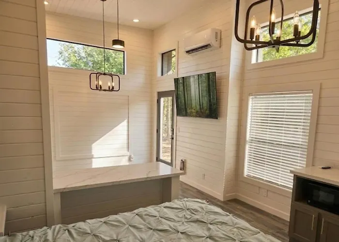Th 28 Vineyard Vista & Sedona Gateway Luxury Tiny