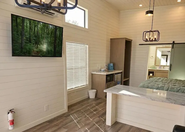 Th 28 Vineyard Vista & Sedona Gateway Luxury Tiny Cottonwood